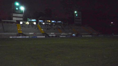 Un apagón sorprende en el juego de Comunicaciones ante Petapa