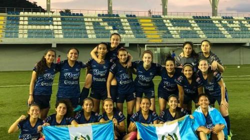 Unifut da cátedra de fútbol en el Centroamericano de Panamá