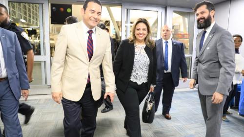 Jimmy Morales viaja con más de 20 funcionarios a Nueva York