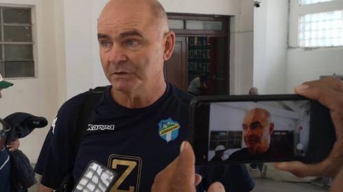 Sopegno asume en Comunicaciones y dice que será "práctico"