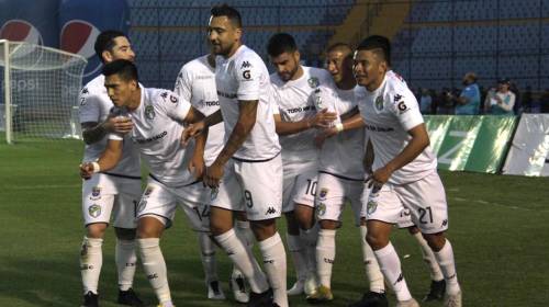 ¿Era el técnico? Sopegno asume y los Cremas golean a Malacateco