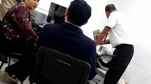 ¿Quién es la persona que acompañó a Thelma Aldana a Honduras?