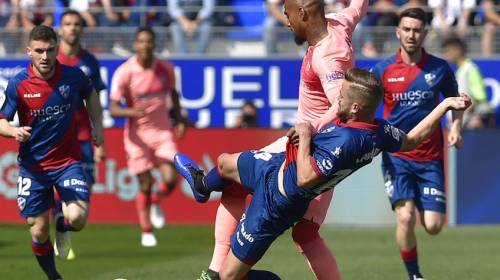 El Bar&ccedil;a no le pudo ganar al Huesca y los "memes" no perdonan
