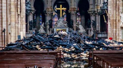 Fiscalía Parisina abre investigación judicial por incendio 