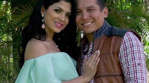 Las rom&aacute;nticas vacaciones de Kimberly Flores y Edwin Luna