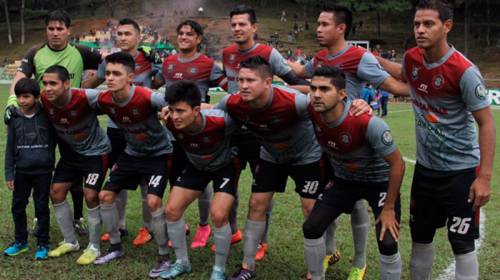 Denuncian intimidación a jugadores de Carchá en Jocotán