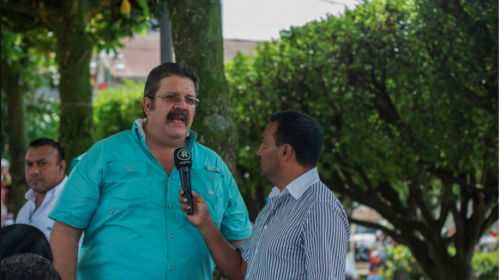 Retienen al alcalde de Coatepeque luego de un mitin político