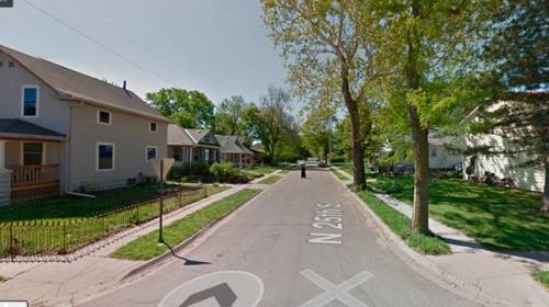 Hallan espeluznante figura en una foto capturada en Google Maps