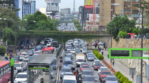 La SAT inhabilit&oacute; miles de carros por no pagar el impuesto