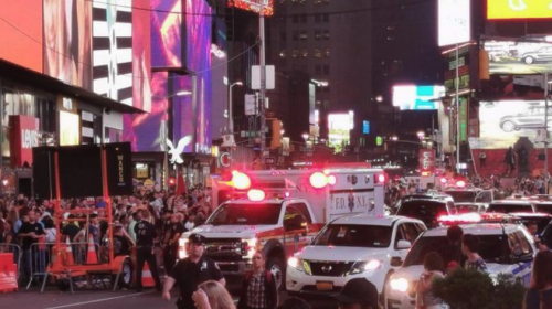 Histeria y estampida en Times Square por falso tiroteo