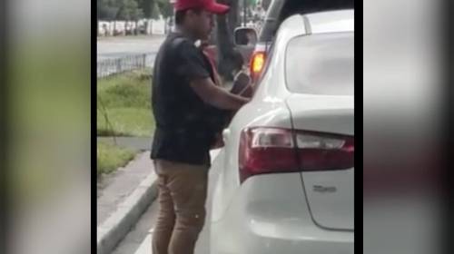 Sin armas y a pie, así asaltan a un conductor en la Reforma