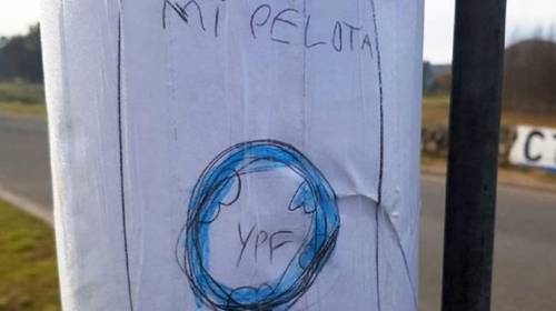 Ni&ntilde;o perdi&oacute; su pelota, peg&oacute; carteles y tuvo un incre&iacute;ble final