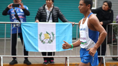 Erick Barrondo anuncia su nuevo proyecto y prepara el lanzamiento