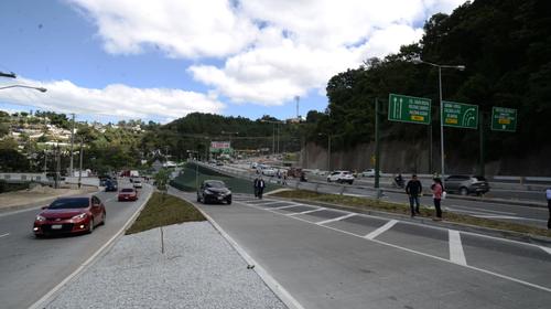 Reportan el primer accidente en paso a desnivel Cuatro Caminos