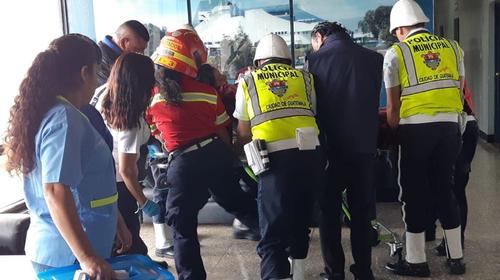 "&iexcl;Fue un ni&ntilde;o!" Mujer da a luz en la Municipalidad de Guatemala