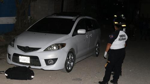 Sicarios asesinan a una mujer dentro de veh&iacute;culo familiar