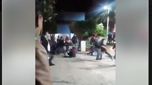 Comparten nuevos videos de batalla campal en fiesta de la Usac 