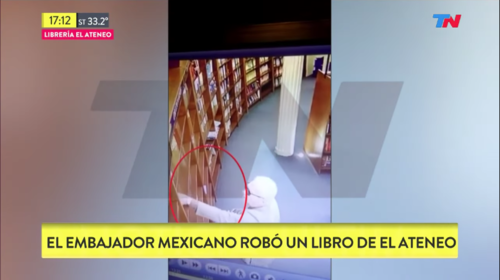 &iexcl;Esc&aacute;ndalo! Embajador de M&eacute;xico se roba un libro en una tienda