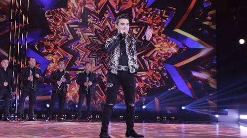 Dennis Arana se pelea en La Academia y tiene graves consecuencias