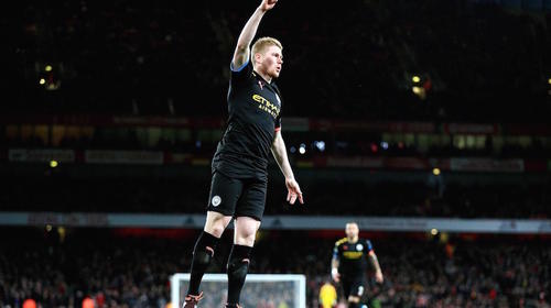 Sublime juego de De Bruyne con golazo incluido y el City golea