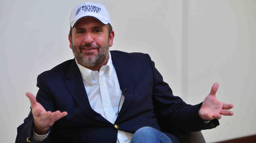 Roberto Arzú arremete contra el Congreso presidido por su hermano