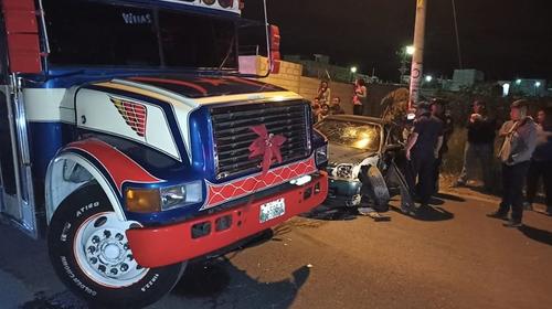 Videos: detienen a un agente de la PNC ebrio que caus&oacute; choque 