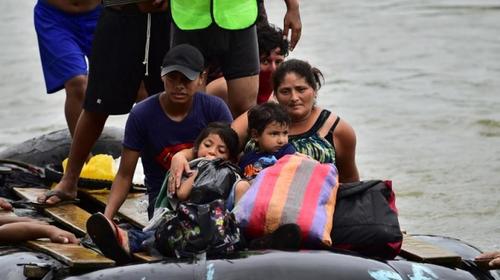 Migrantes que piden asilo a EE.UU. no quieren estar en Guatemala