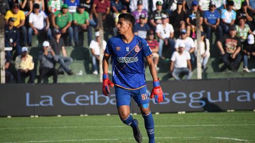 El momento de Alessandro Navarro y Nicholas Hagen que nadie vio