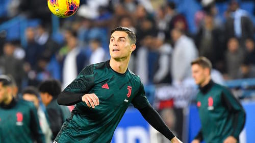 El noble gesto de Cristiano Ronaldo con un niño sin piernas