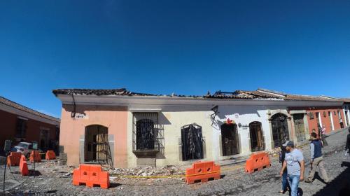 Conred confirma que un "globo chino" provoc&oacute; incendio en Antigua