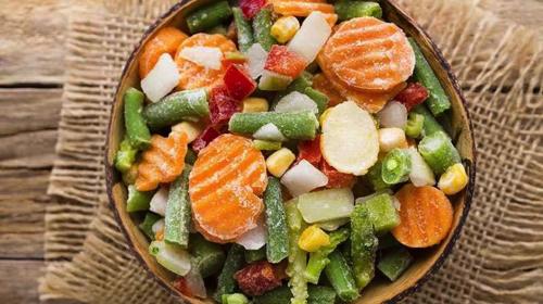 Verduras frescas o congeladas: ¿son igual de saludables?