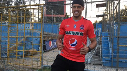 Municipal presenta a Luis &Aacute;ngel Land&iacute;n, su fichaje estrella 