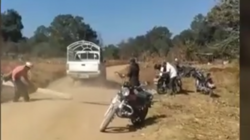 Quichelenses cierran ruta y exigen pago por "derecho de paso"