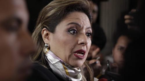 Denuncian a Degenhart y Jovel por retención de investigador