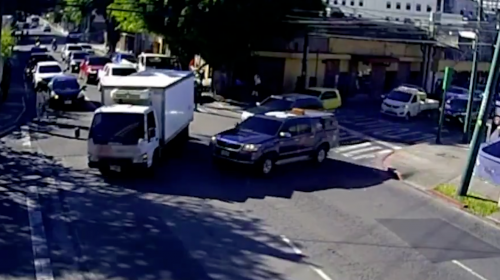 Imprudencia de conductores provocó un aparatoso accidente