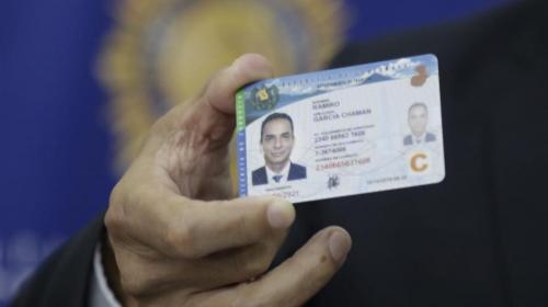 Los nuevos requisitos para renovar licencia provocan confusi&oacute;n