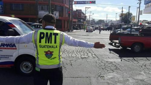 Agentes de la PMT se capacitan para comunicarse a señas 