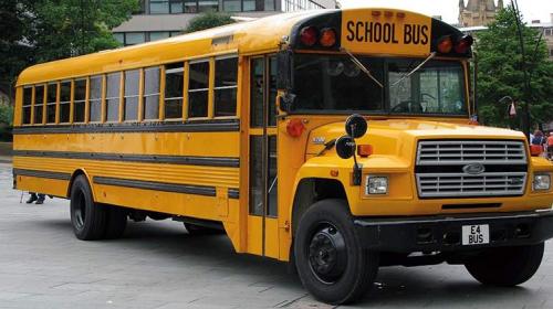 Participa en la colecta de útiles escolares para apoyar a niños 