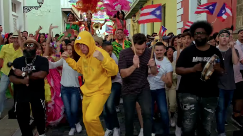 Bad Bunny graba en Puerto Rico junto a Jimmy Fallon