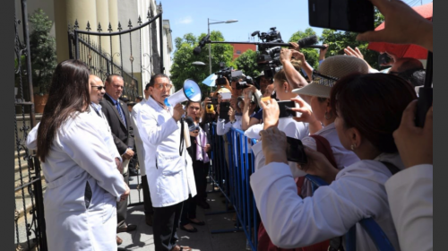 El cobro millonario que oculta el convenio de m&eacute;dicos y el MSPAS