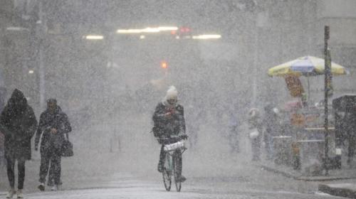 Los videos sorprendentes que ha dejado la ola de fr&iacute;o en EE.UU.