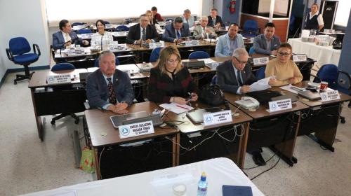 ¿Qué ha hecho y quiénes quieren llegar al Parlacen?