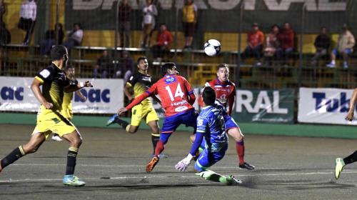 Petapa vence a Xelaj&uacute; y logra su primer triunfo del torneo