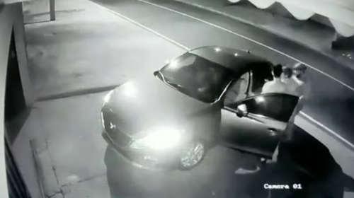 Violento robo de un carro en la zona 11 queda grabado en video