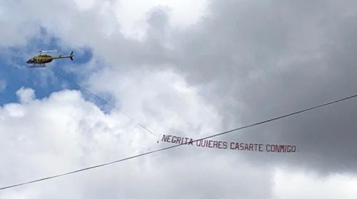 Desde helic&oacute;ptero: as&iacute; fue la propuesta de matrimonio en Jalapa