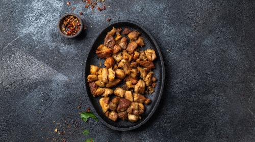 Los chicharrones guatemaltecos conquistan el paladar panameño