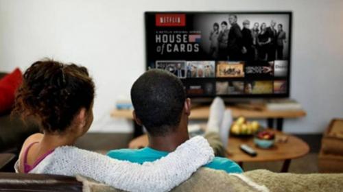 La genial respuesta de la RAE a la broma sexual de un tuitero