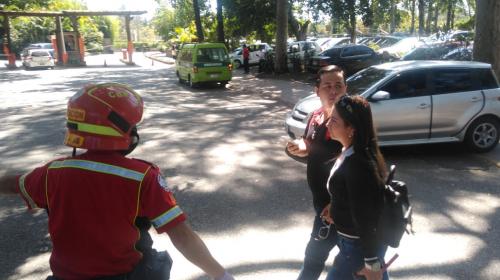 Una maleta en el parqueo desató la alarma en Zoológico La Aurora