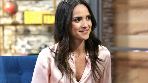 Adria Arjona public&oacute; otro adelanto de su nueva cinta de Netflix 