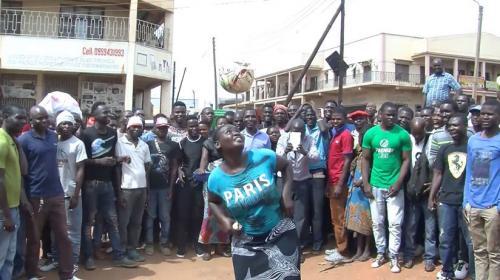 Africana cautiva a millones dominando el bal&oacute;n, incluido Trump 